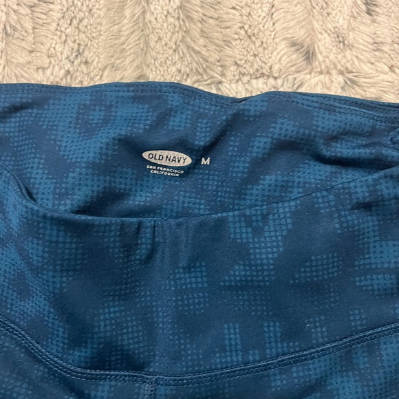 4 OLD NAVY Leggings… yes. 4! Medium - Picture 5 of 12